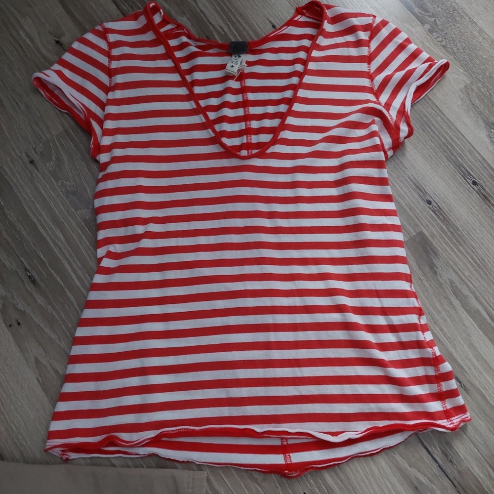 We The Free Red and White Striped V-Neck Tee XS